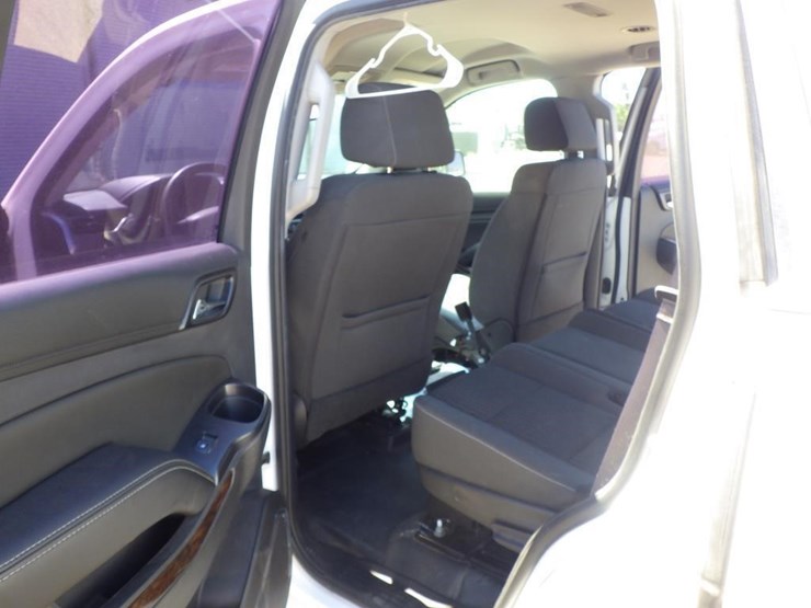 2016-chevrolet-tahoe-image-7