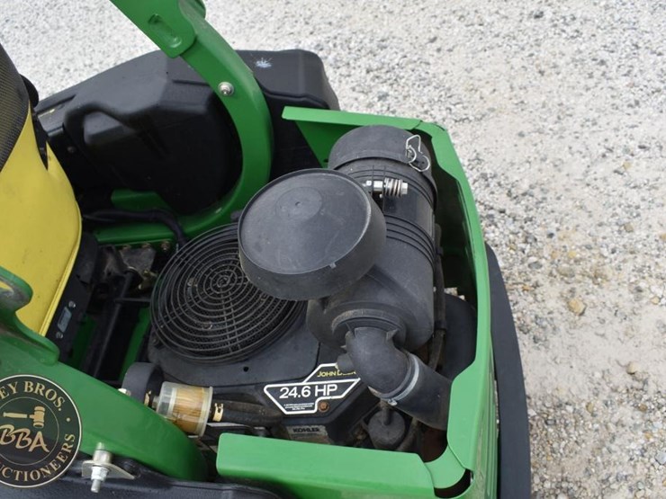 2013-john-deere-z925m-image-12