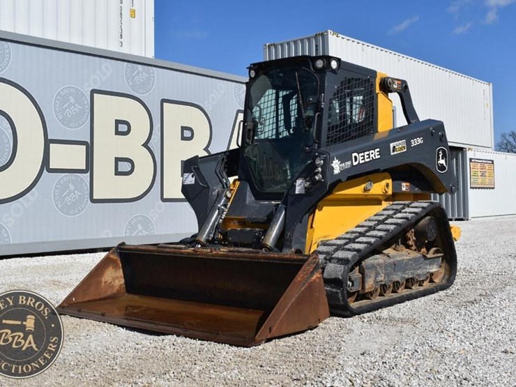 2023-deere-333g-image-3