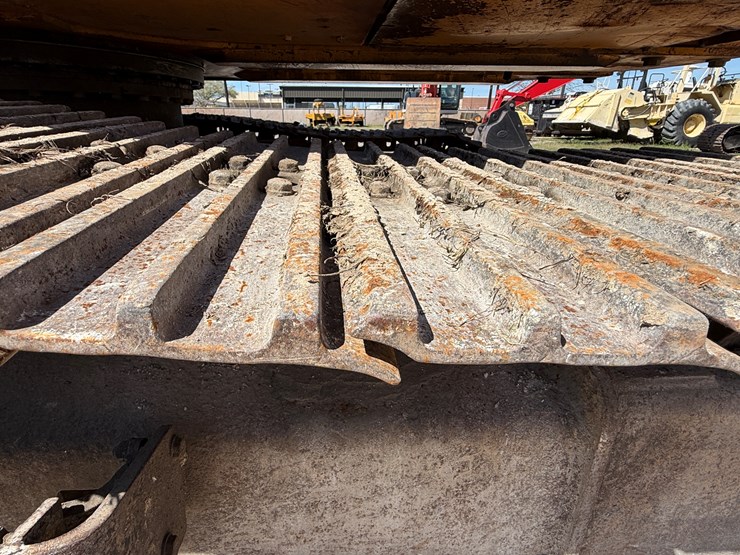 2006-jcb-js220-lc-image-18