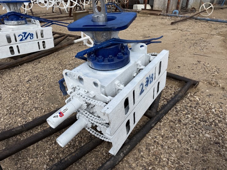 7-1/16-reedy-3m-2-3/8-dbl-manual-blowout-preventer-,-charted-image-1