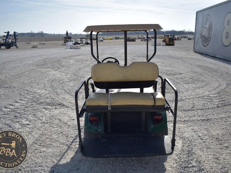 e-z-go-golf-cart-42729-image-4