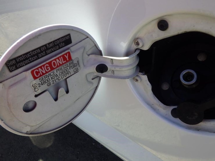 2012-chevrolet-express-2500-image-12