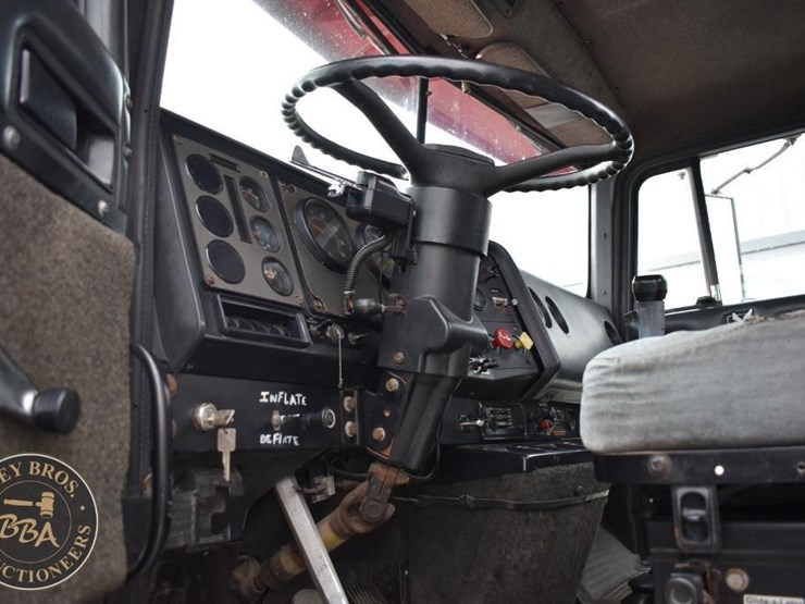 1992-international-9400-image-38