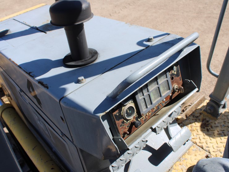 1998-komatsu-d38e-1-image-14