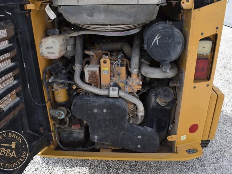 2023-caterpillar-259d3-image-42