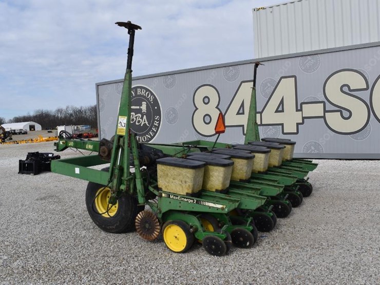 1990-john-deere-7240-image-3