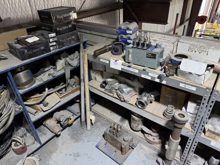 7-shelve-section-of-ofm-600-triplex-pump-parts,-plug-valve-kits-image-1