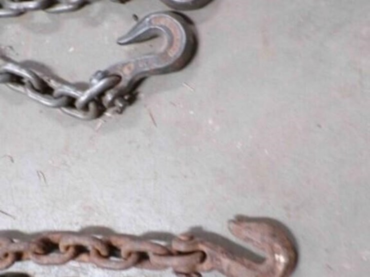 2-chains-with-hooks-image-2