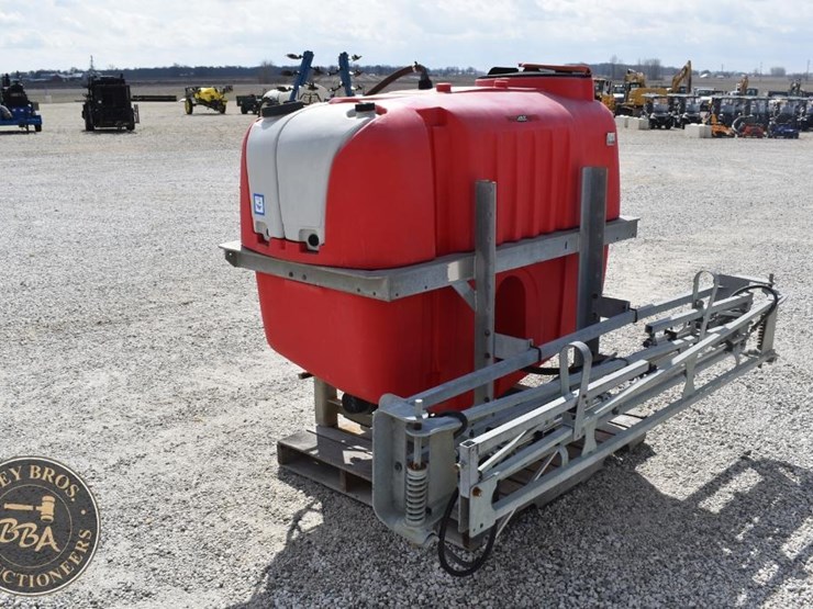 3pt-sprayer-200-gallon-42649-image-9