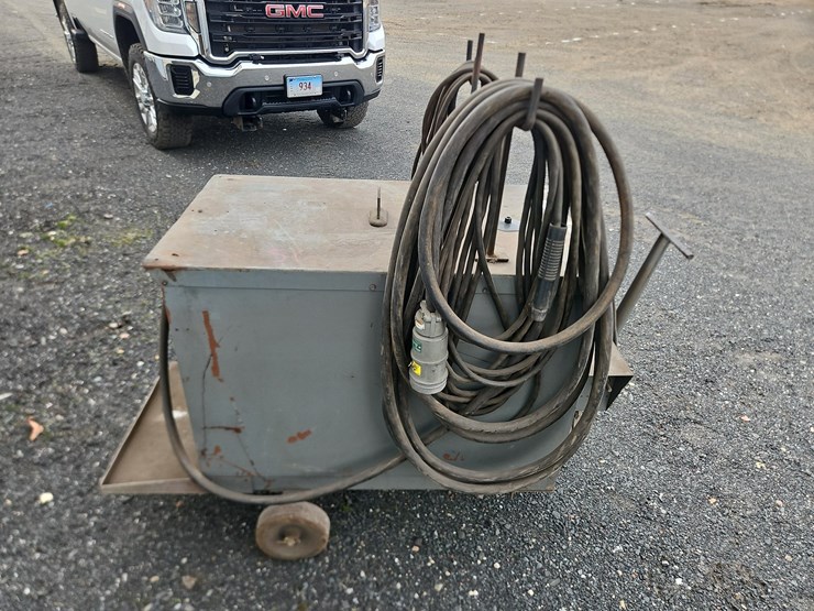 lincoln-idealarc-dc-600-welder-image-3