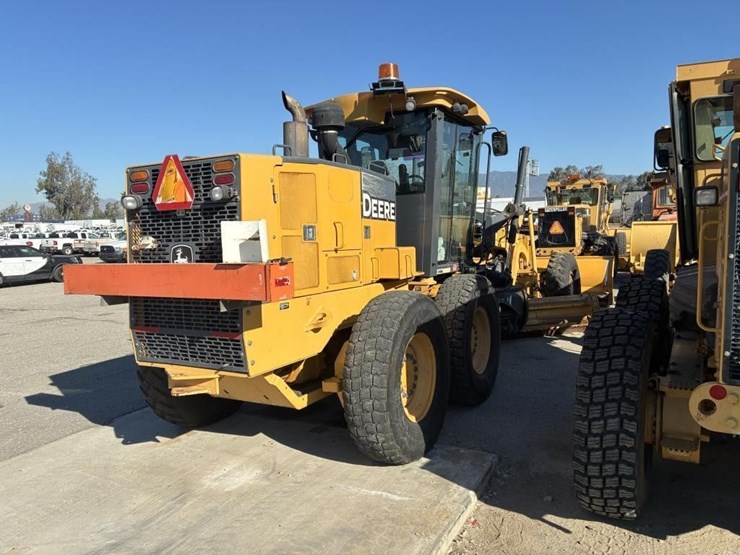 2008-deere-772d-image-3