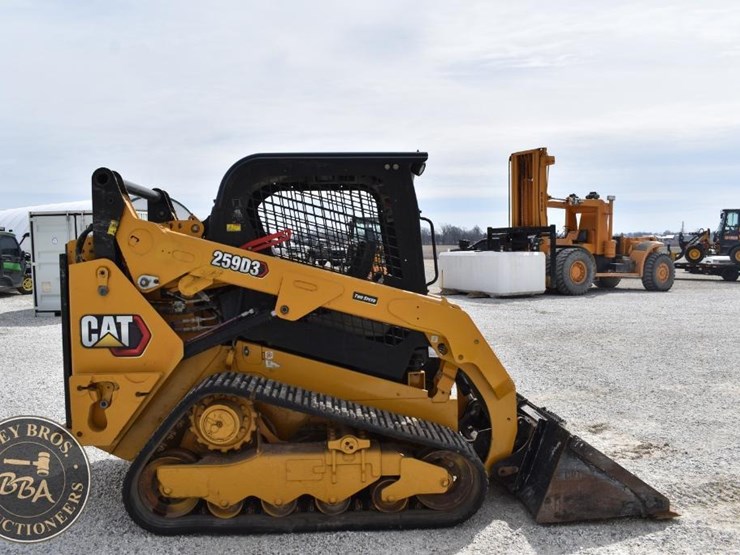 2023-caterpillar-259d3-image-19