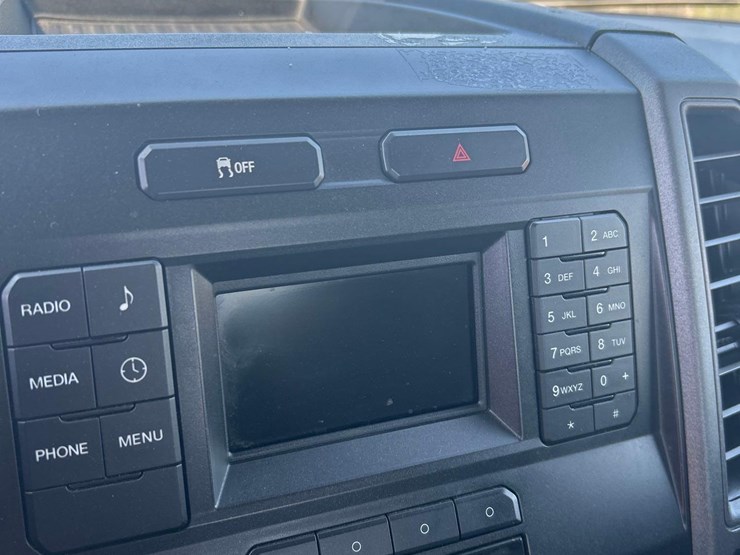 2019-ford-f350-xl-image-33