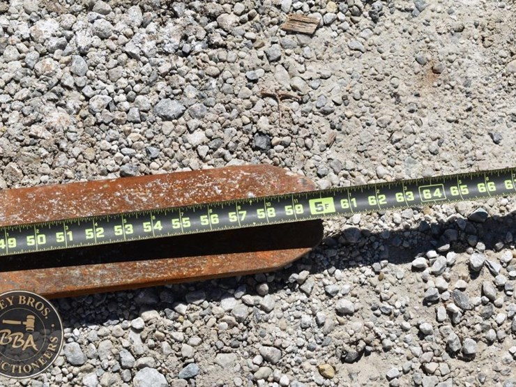 2015-jlg-g10-55a-image-49