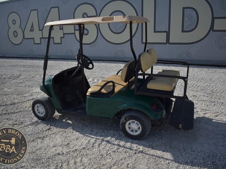 e-z-go-golf-cart-42729-image-3