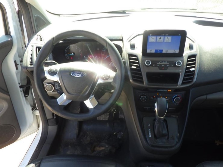 2020-ford-transit-connect-image-9