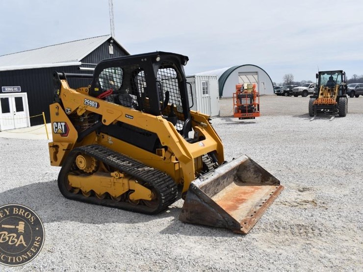 2023-caterpillar-259d3-image-21