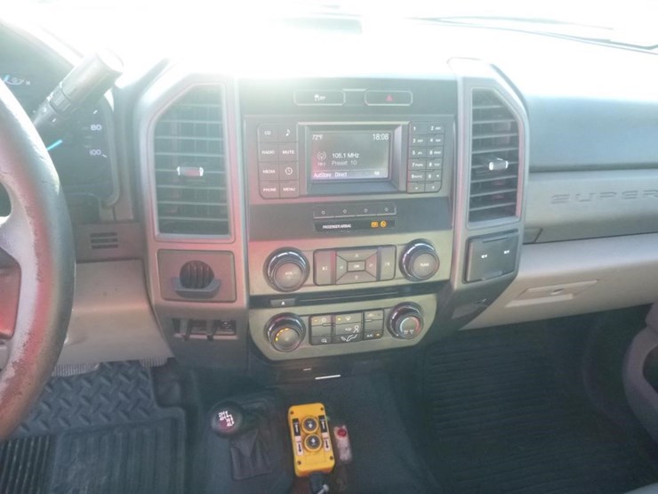 2018-ford-f550-image-16