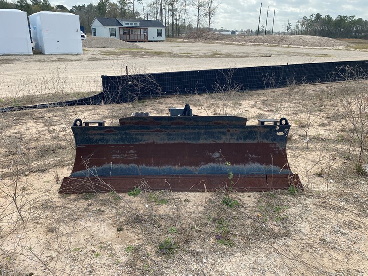 #4002-•-2020-caterpillar-skid-steer-dozer-blade-image-1
