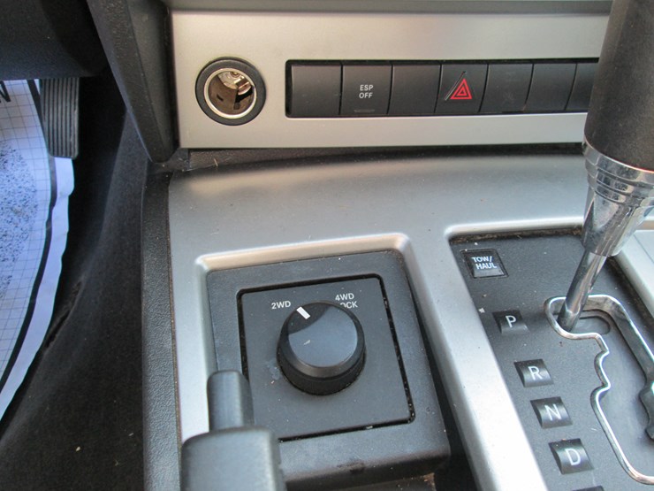 2008-dodge-nitro-image-31