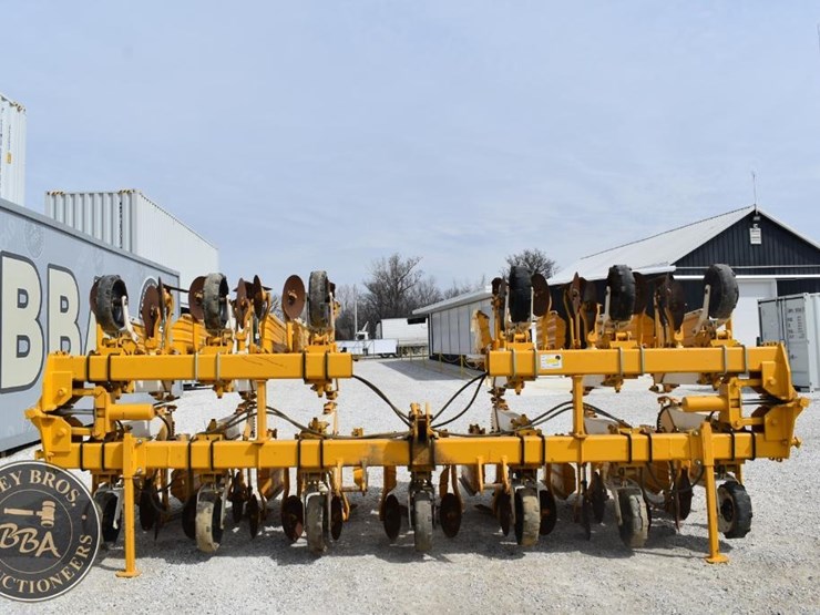 buffalo-6400-image-12