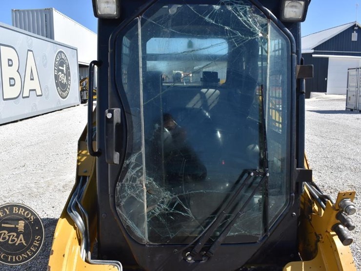2012-caterpillar-257b3-image-30
