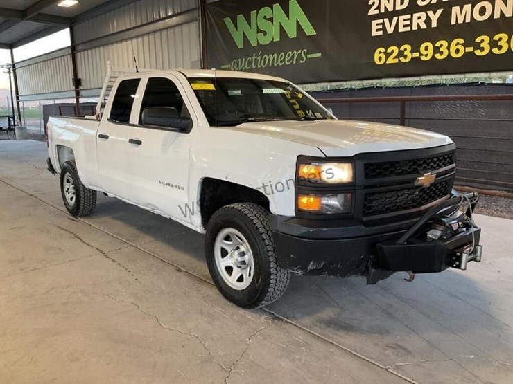 2015-chevrolet-silverado-1500-image-2