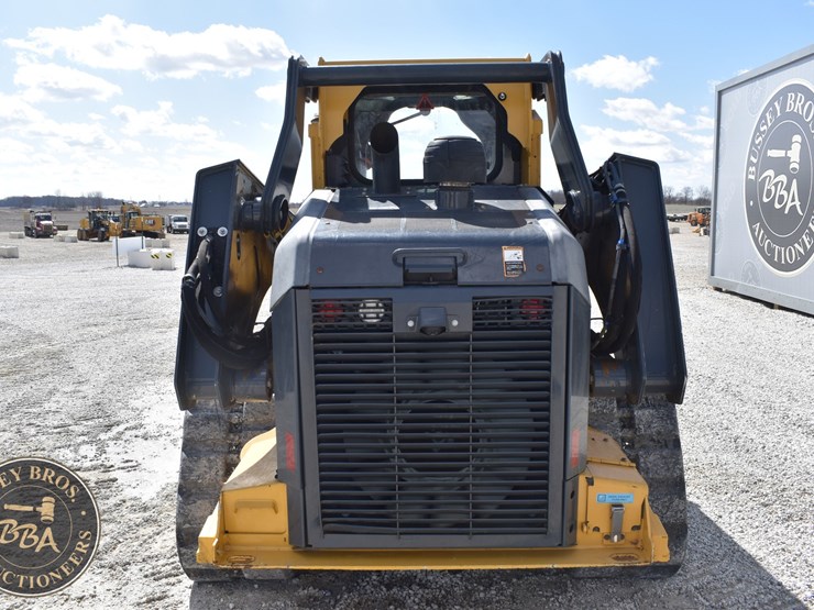 2020-deere-333g-image-18