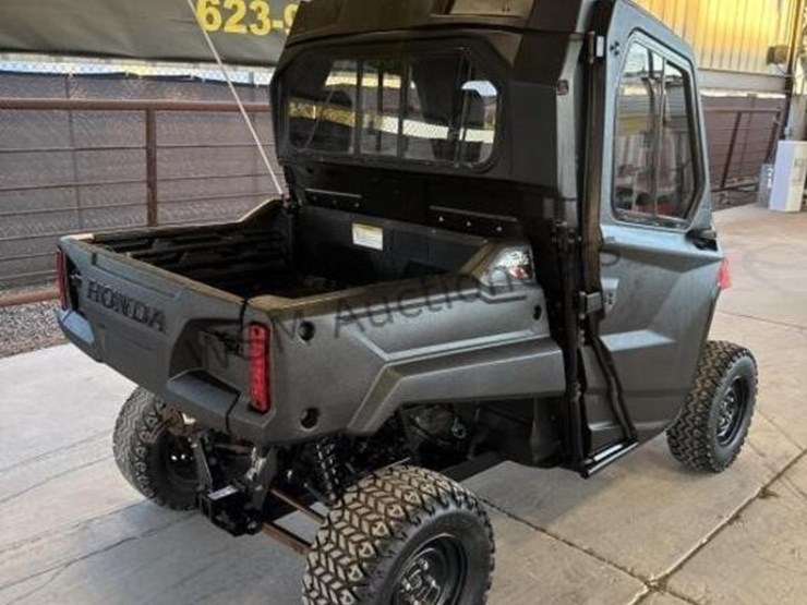 2018-honda-pipneer-sxs-image-7