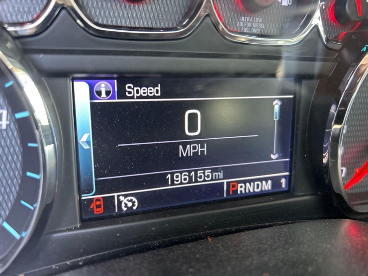 2015-chevrolet-silverado-ltz-2500hd-4x4-crew-cab-pick-up-truck-image-51