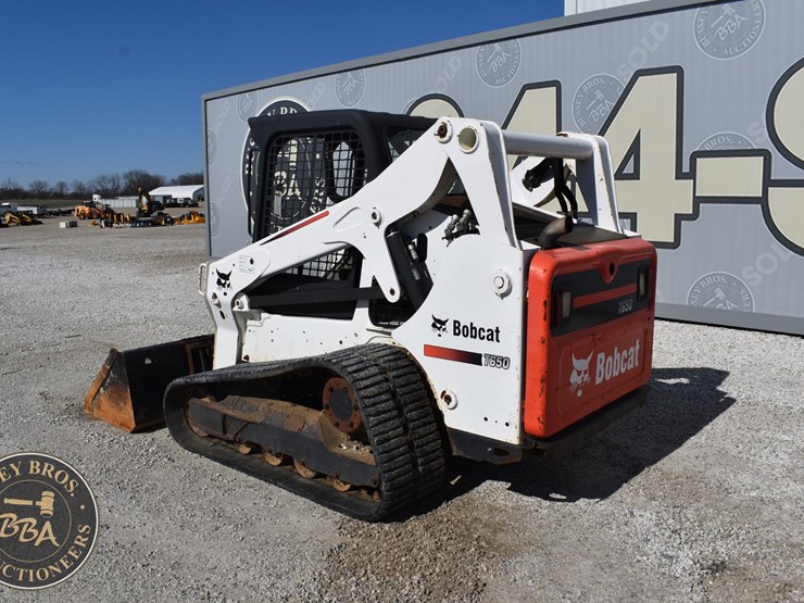 2016-bobcat-t650-image-10
