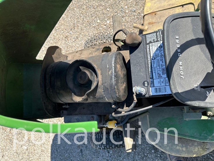 john-deere-100-image-7