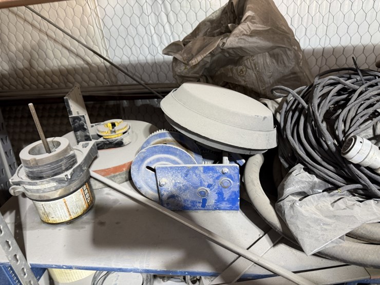 5-shelve-section-of-ps-transmitter-cables,-engine-harness,-hoses,-&-winch-cable-image-8