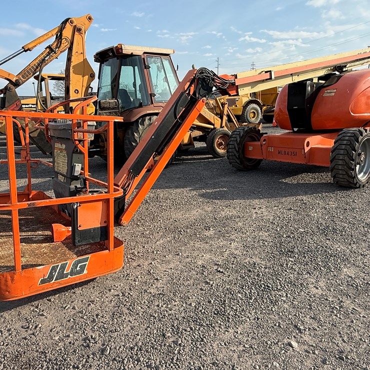2013 JLG 600AJ