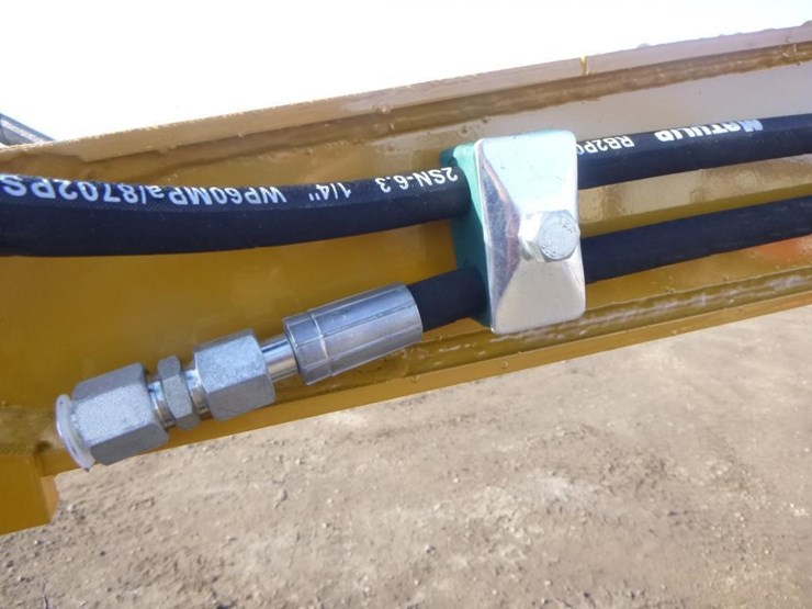 2025-agt-h12r-hydraulic-excavator-image-14