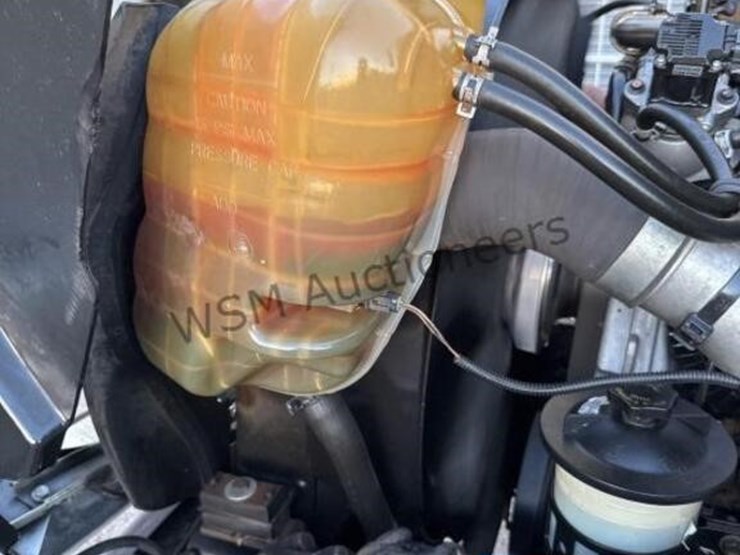 2009-international-durastar-4400-image-39