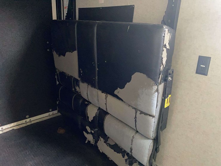 2019-forest-river-xlr-boost-31qb-image-20