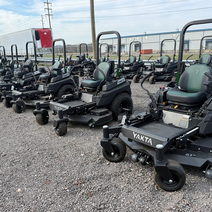 #38 • YAKTA YXR 320 ZERO TURN MOWER