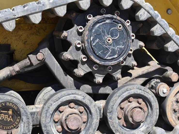 2012-caterpillar-257b3-image-39