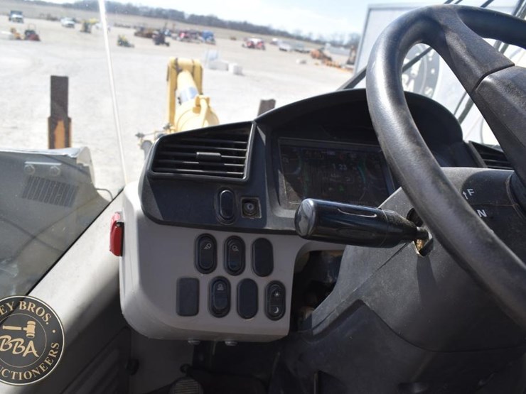 2019-komatsu-wa320-8-image-50