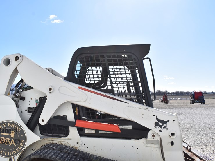 2016-bobcat-t650-image-57