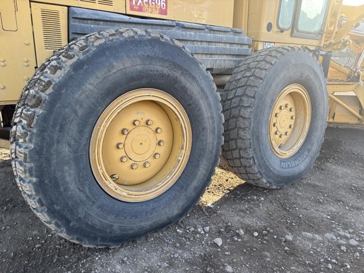 2006-caterpillar-143h-motor-grader-image-29