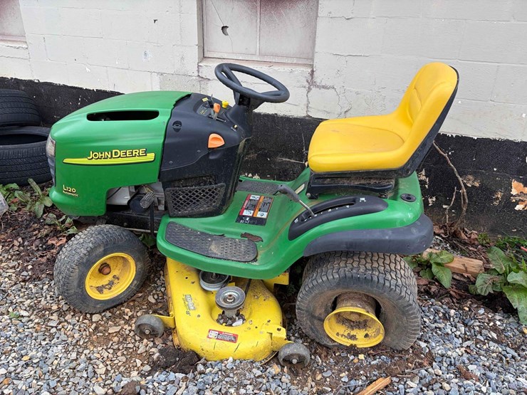 john-deere-l120-image-2