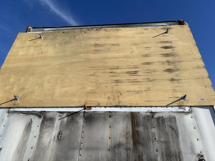 2000-utility-vs2r-image-9