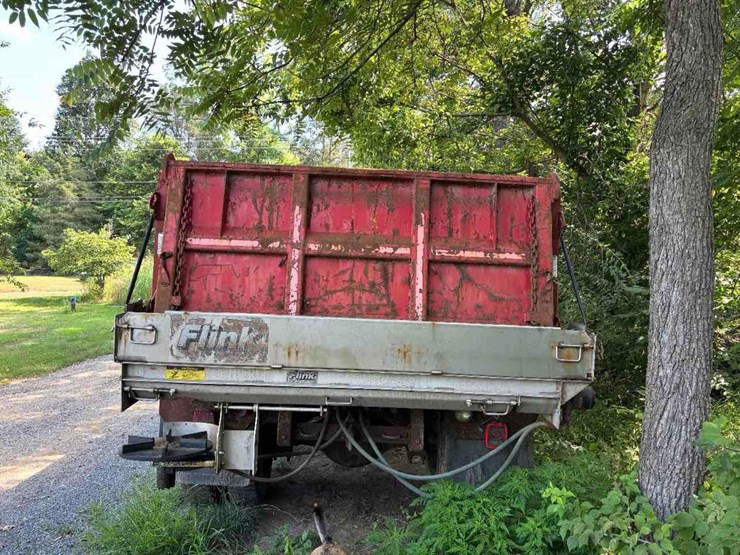 1992-international-4700-image-3