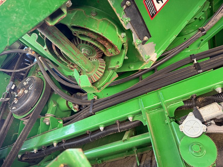 2014-john-deere-s670-image-88