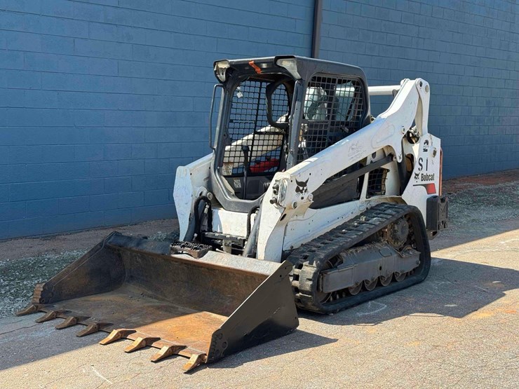 2020-bobcat-t595-image-1