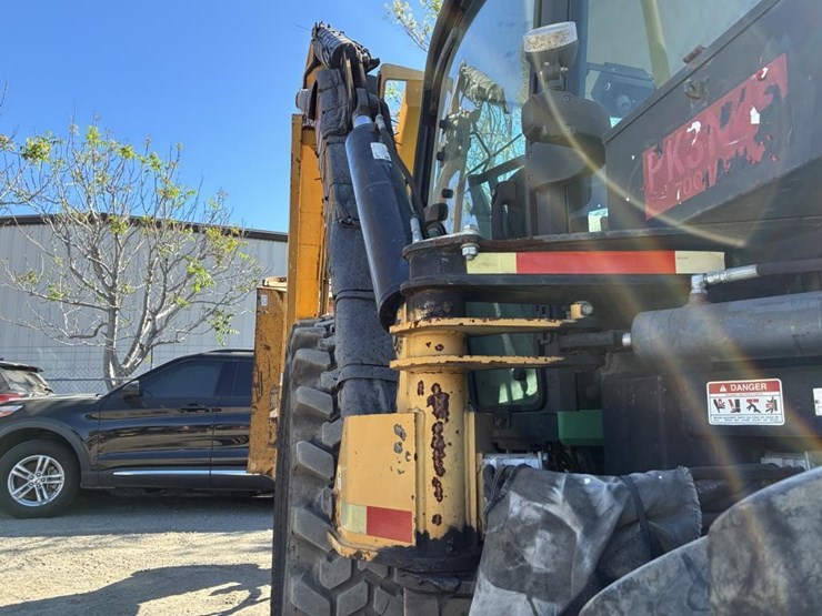 2005-john-deere-7130-image-13