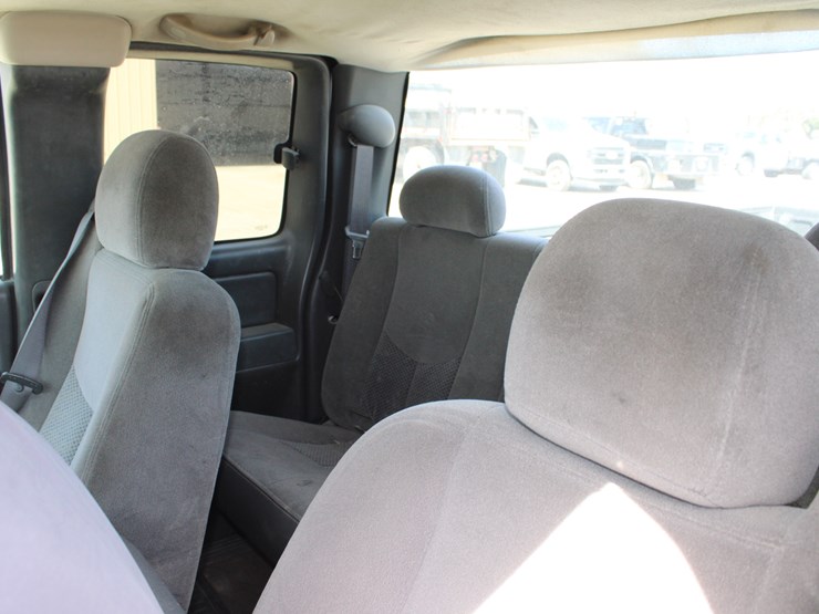 #2102-•-2007-chevy-extended-cab-image-8